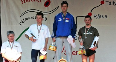 Férfi felnőtt dobogó 09 OB félmaraton